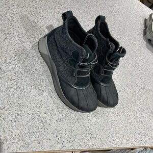 Sorel Women's Out N About III Classic Boot, women’s size 7.5